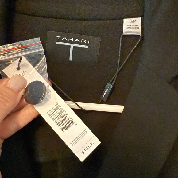 Tahari Black Women's Knit Blazer NWT - Picture 3 of 4
